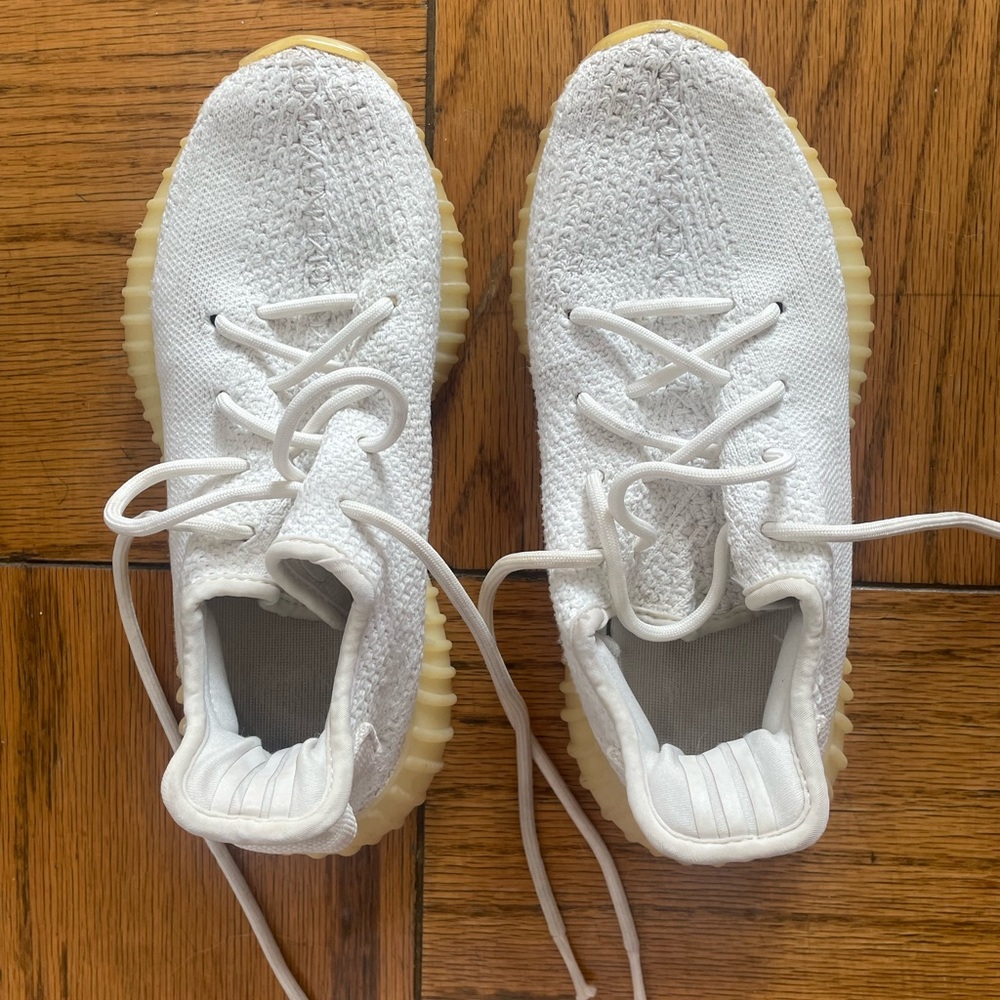 Yeezy Boost 350 V2